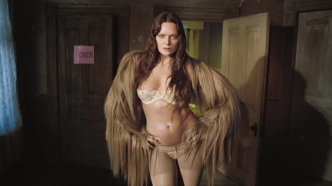 TOVE LO: ESTRUS | VIP UPGRADES